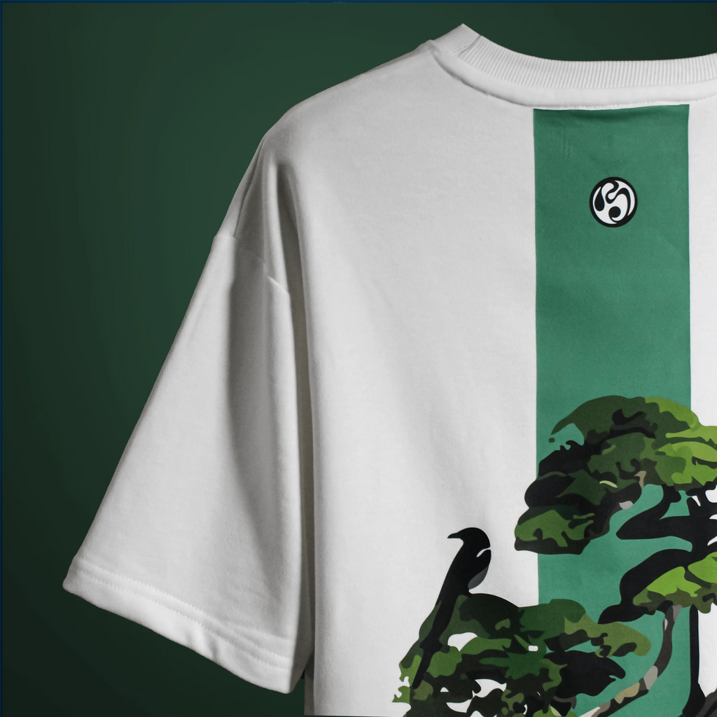 STILL GREEN OVERSIZED T-SHIRT